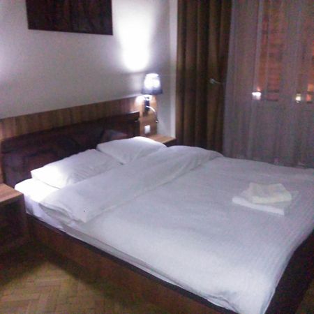 Hotel Nice Tbilisi Exterior foto